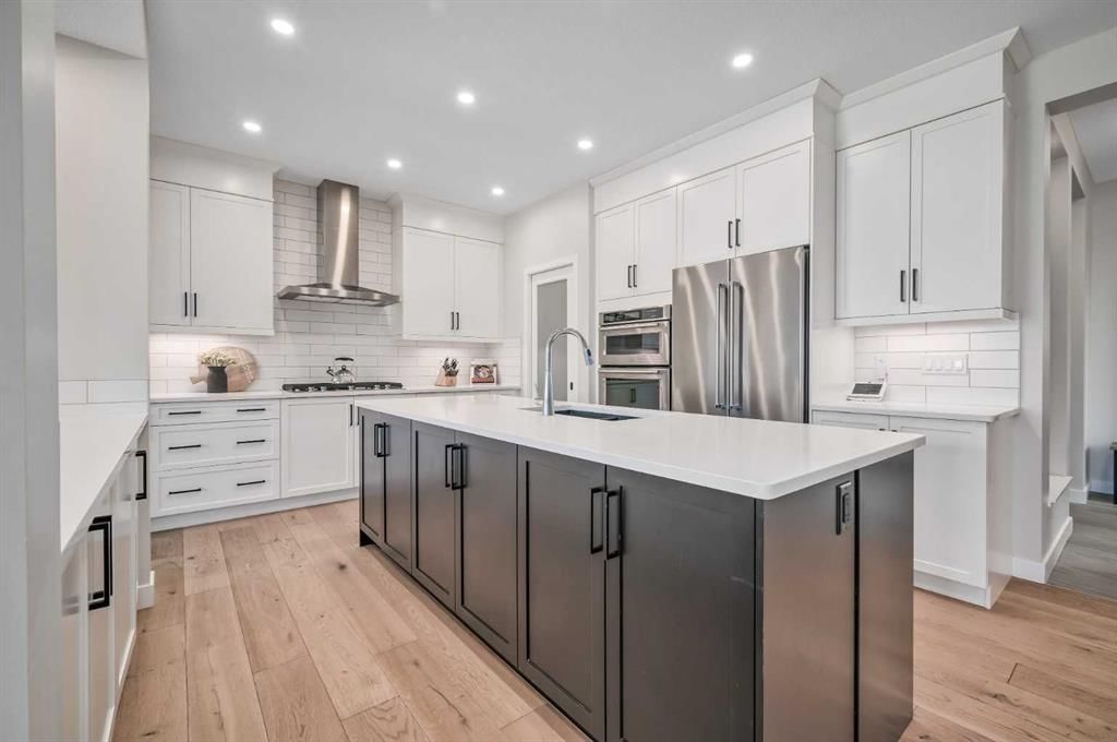 32 Magnolia Heath SE, Calgary — photo 4 of 50