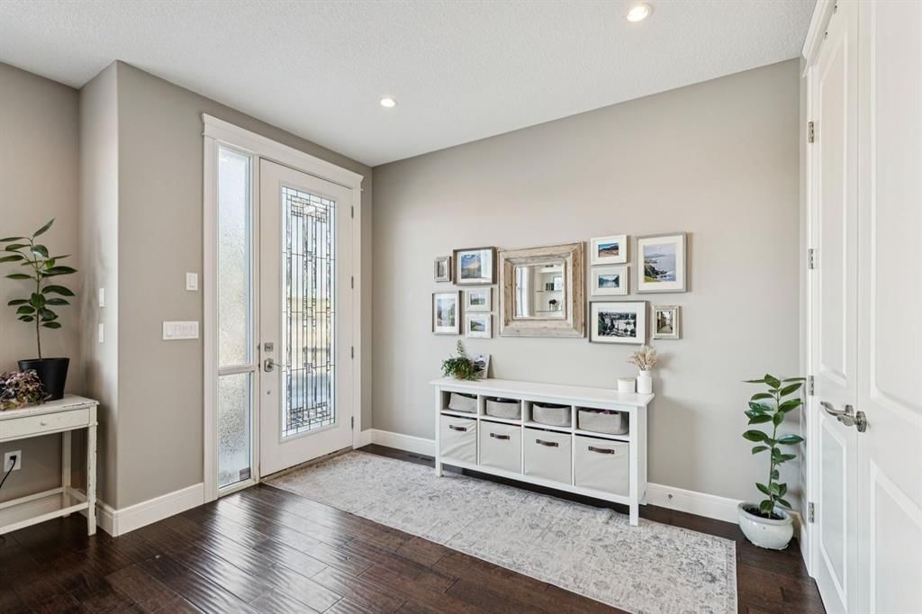 4804 21 Avenue NW, Calgary — photo 4 of 45