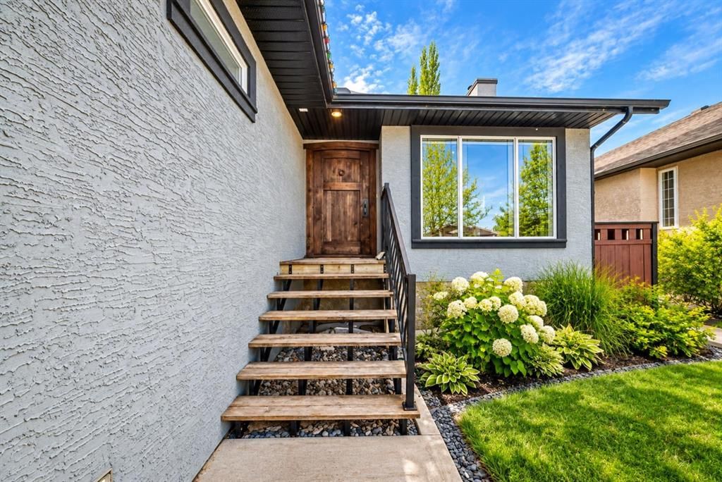 145 Sunset Heights, Crossfield — photo 3 of 36