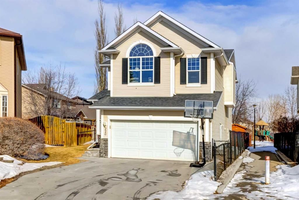 226 Cougarstone Gardens SW, Calgary — photo 2 of 48