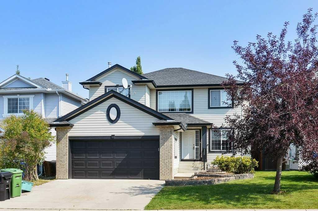 6 Royal Birkdale Court NW, Calgary — main listing photo