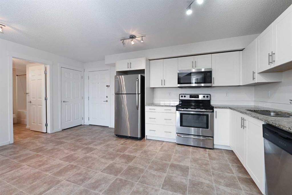 3112, 755 Copperpond Boulevard SE, Calgary — photo 5 of 25
