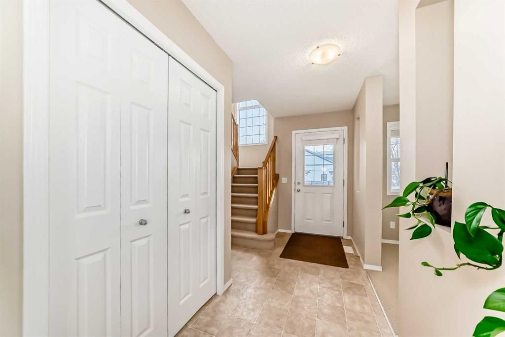 136 Everglen Road SW, Calgary — photo 3 of 29