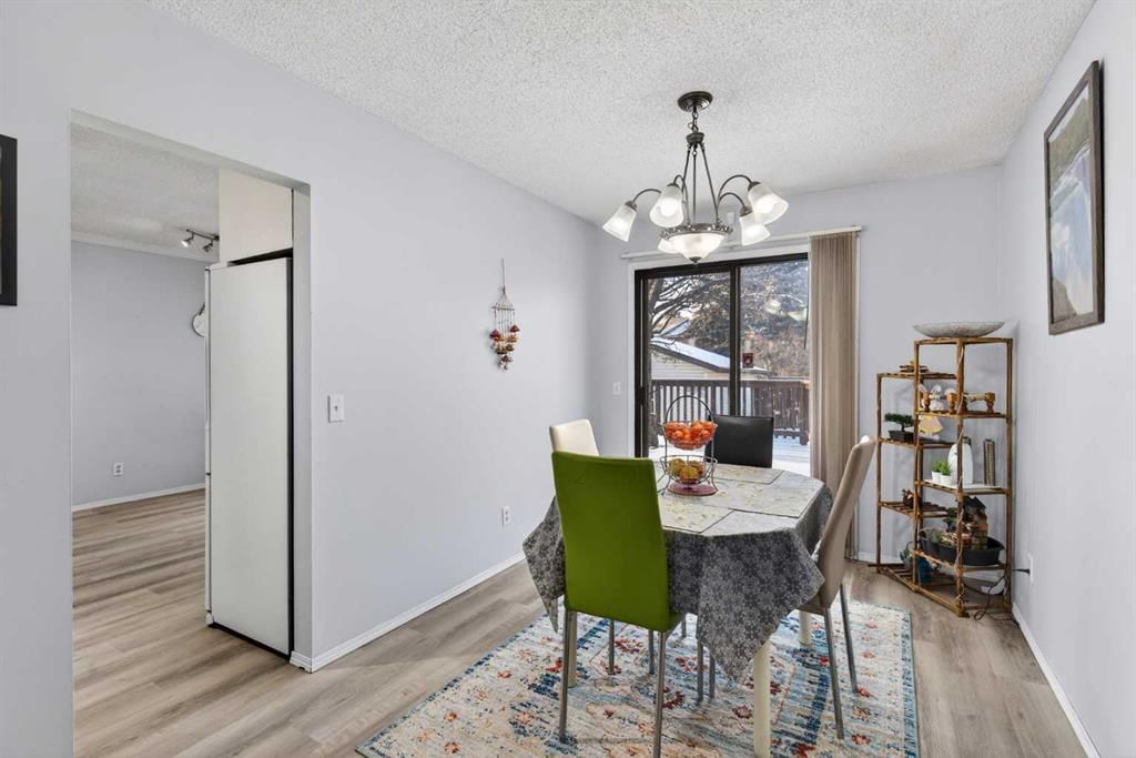 195 Fallswater Road NE, Calgary — photo 5 of 39