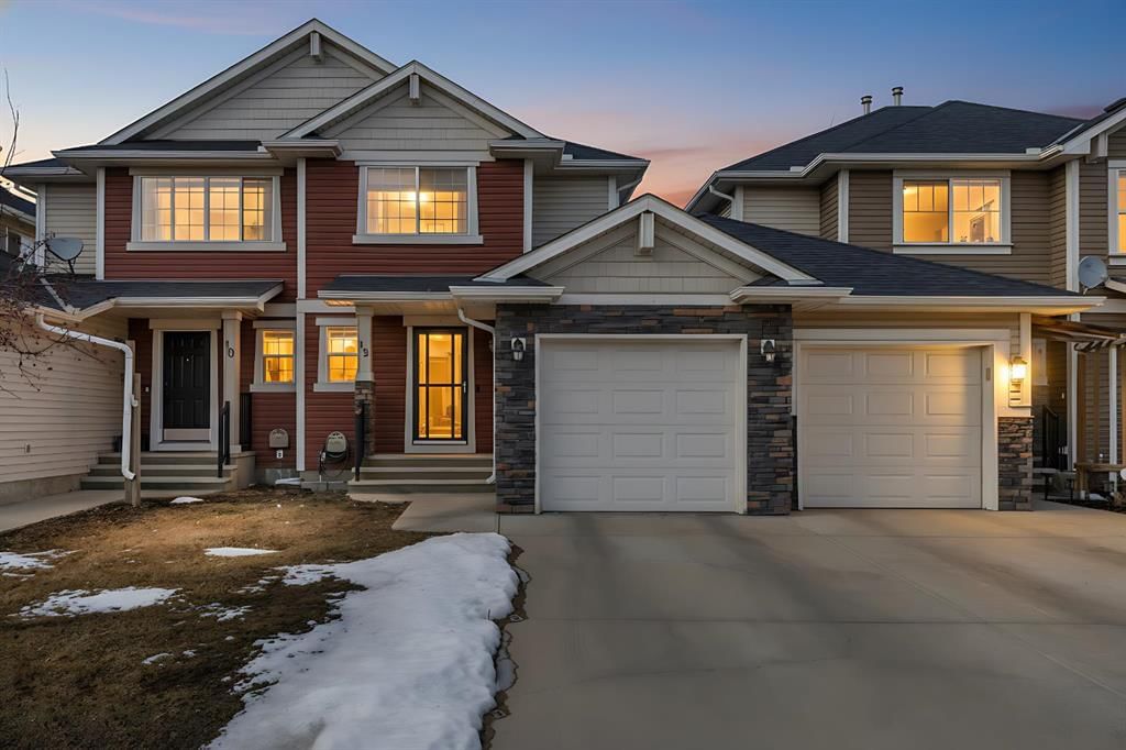 12 Cranberry Green SE, Calgary — main listing photo