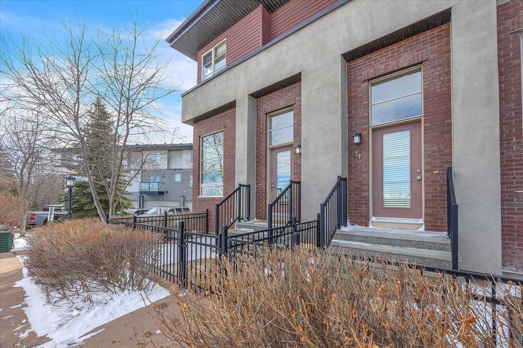 69 Aspen Hills Terrace SW, Calgary — photo 3 of 47