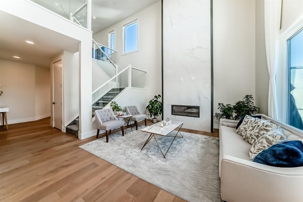 76 ROCK LAKE View NW, Calgary — photo 3 of 48