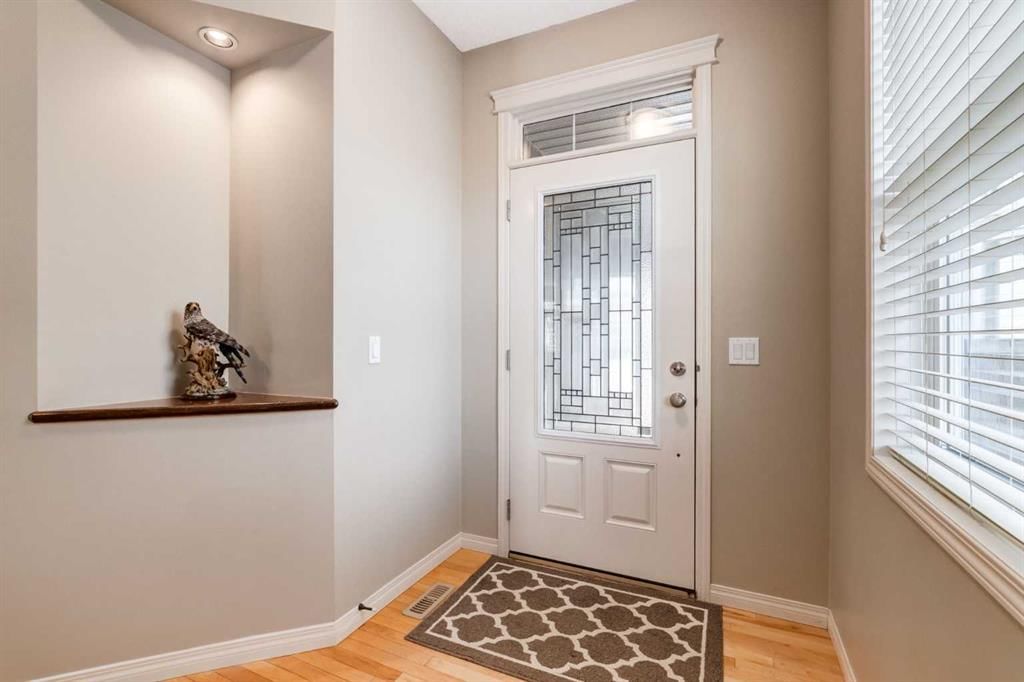 477 Mahogany Court SE, Calgary — photo 2 of 50