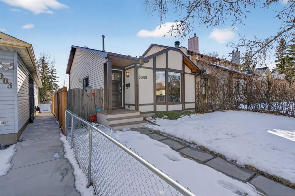 8005 Ranchview Drive NW, Calgary — photo 3 of 44