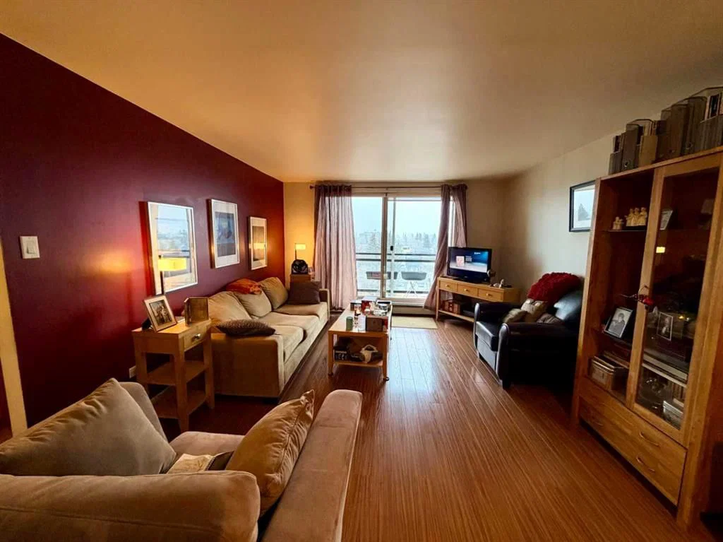 702, 1022 16 Avenue NW, Calgary — main listing photo