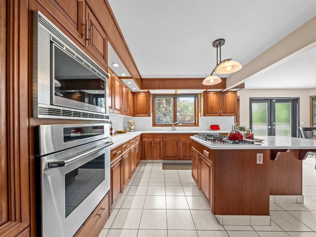 146 Edgeview Road NW, Calgary — photo 5 of 41