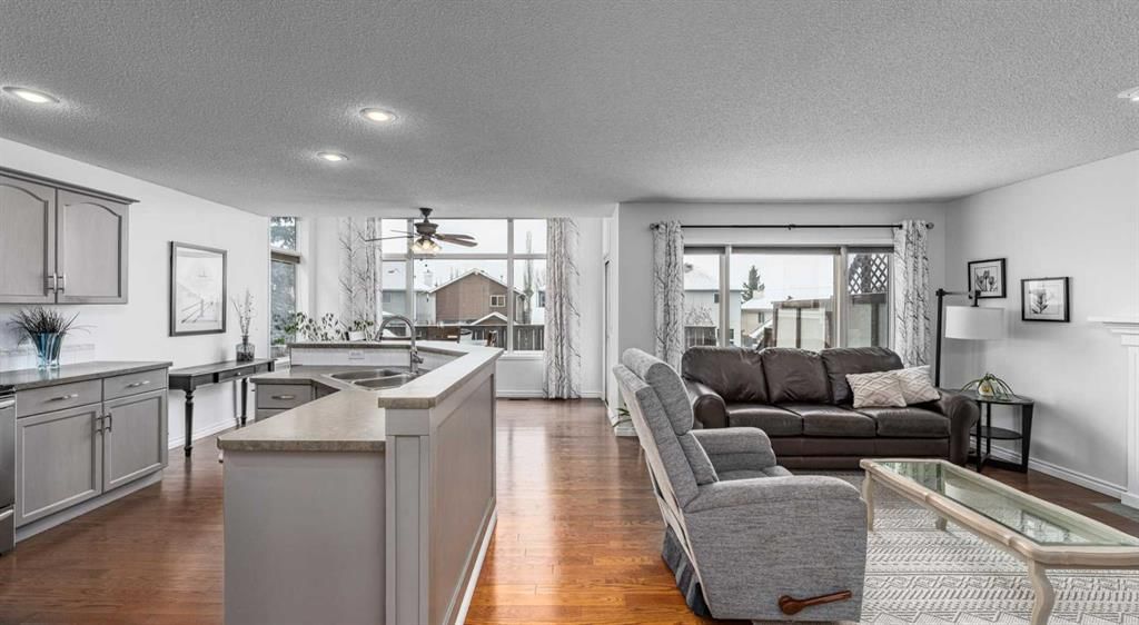 12633 Coventry Hills Way NE, Calgary — photo 4 of 38