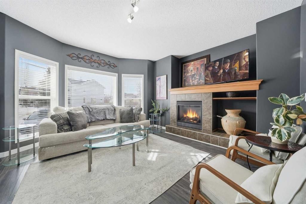 74 Cranberry Close SE, Calgary — photo 3 of 34