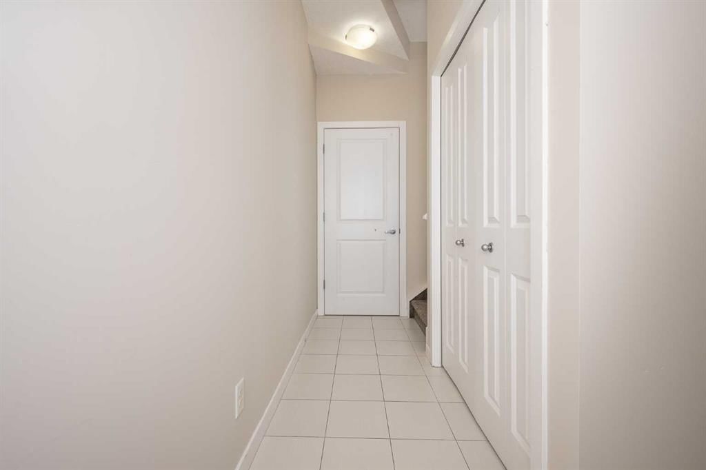 203 Copperstone Park SE, Calgary — photo 4 of 36