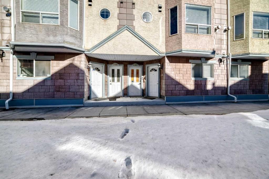 1507 11 Street SW, Calgary — photo 2 of 31