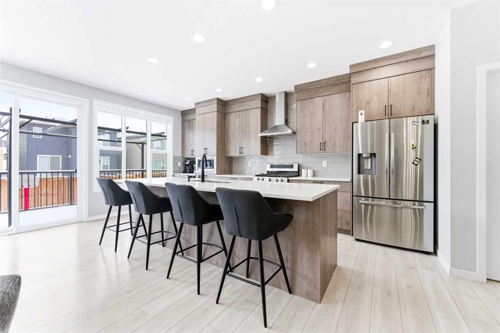 44 Belmont Heath SW, Calgary — photo 3 of 50