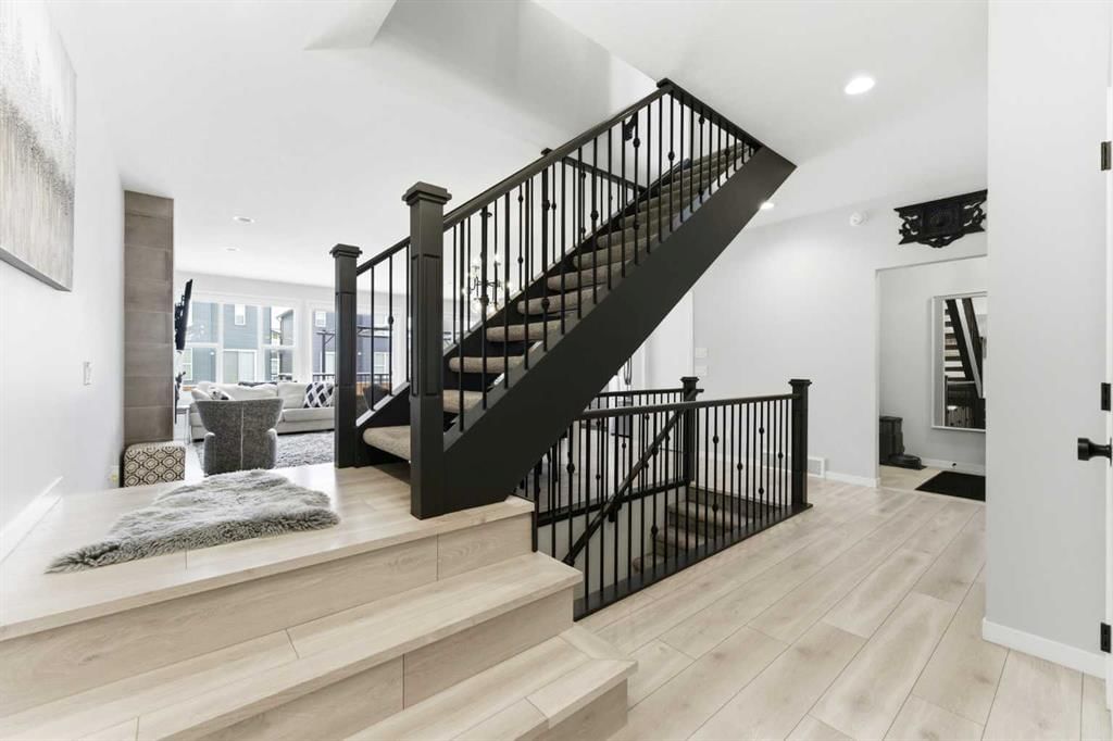 44 Belmont Heath SW, Calgary — photo 4 of 50