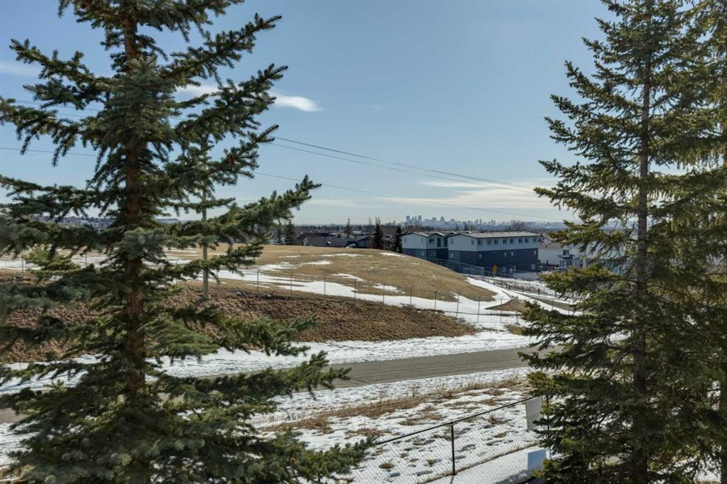 2218, 1010 Arbour Lake Road NW, Calgary — photo 3 of 25