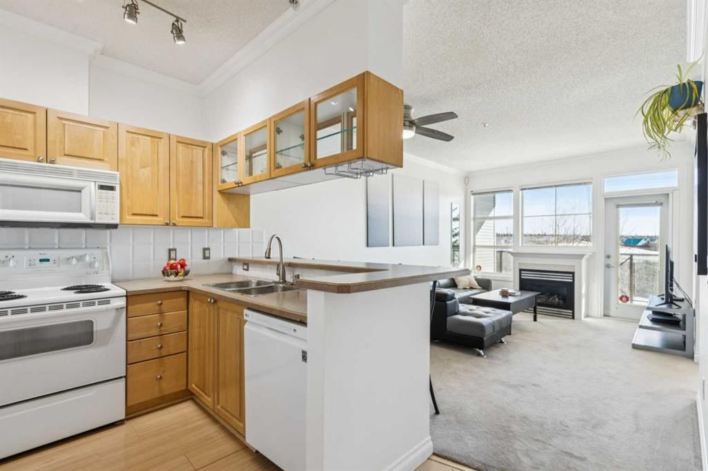 2218, 1010 Arbour Lake Road NW, Calgary — photo 4 of 25