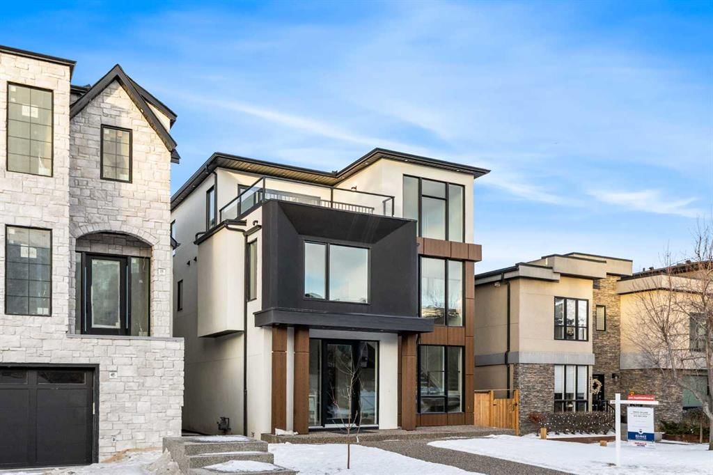 2122 29 Avenue SW, Calgary — main listing photo