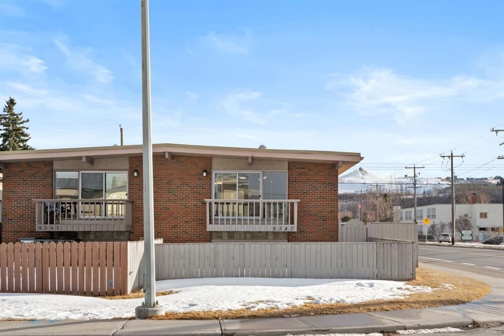 8547 47 Avenue NW, Calgary — main listing photo