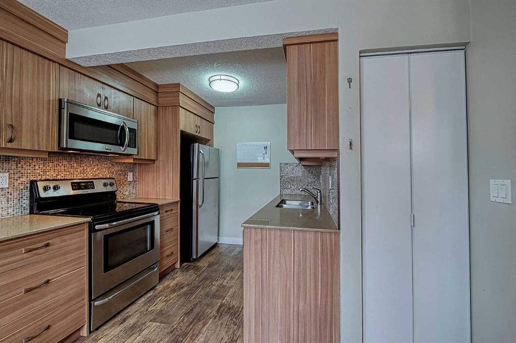 72, 6100 4 Avenue NE, Calgary — photo 3 of 44