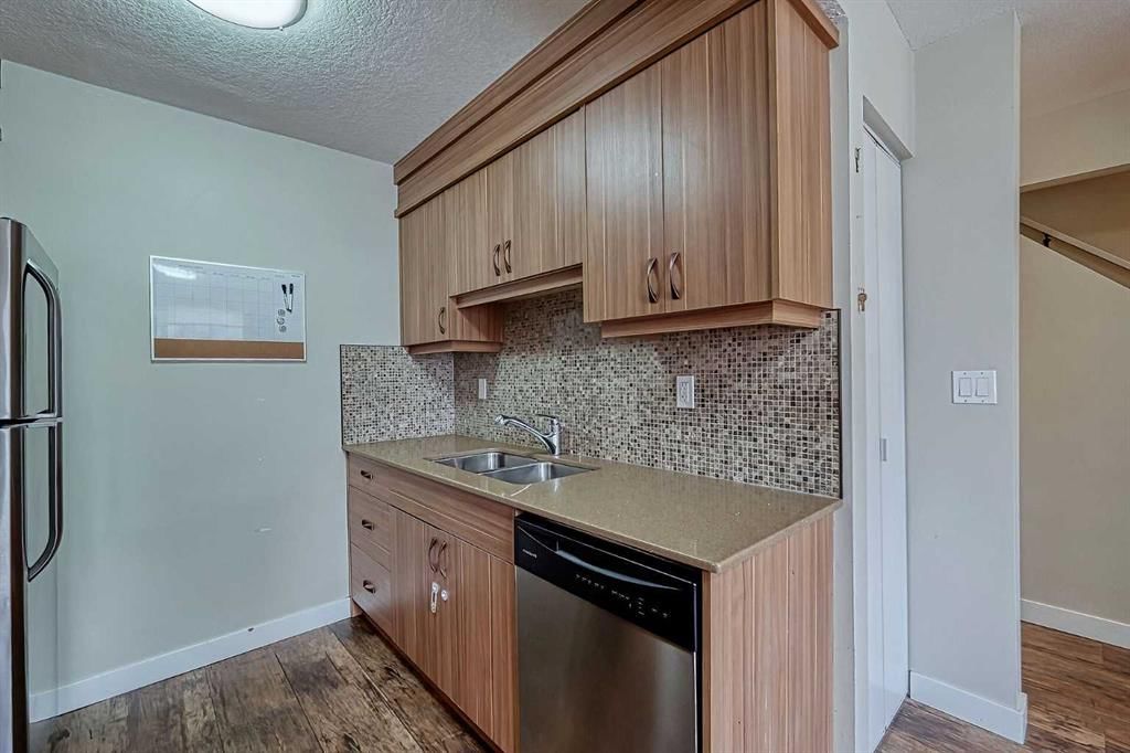 72, 6100 4 Avenue NE, Calgary — photo 5 of 44