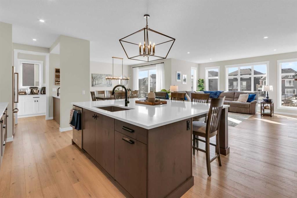 61 Cranbrook Rise SE, Calgary — photo 3 of 50