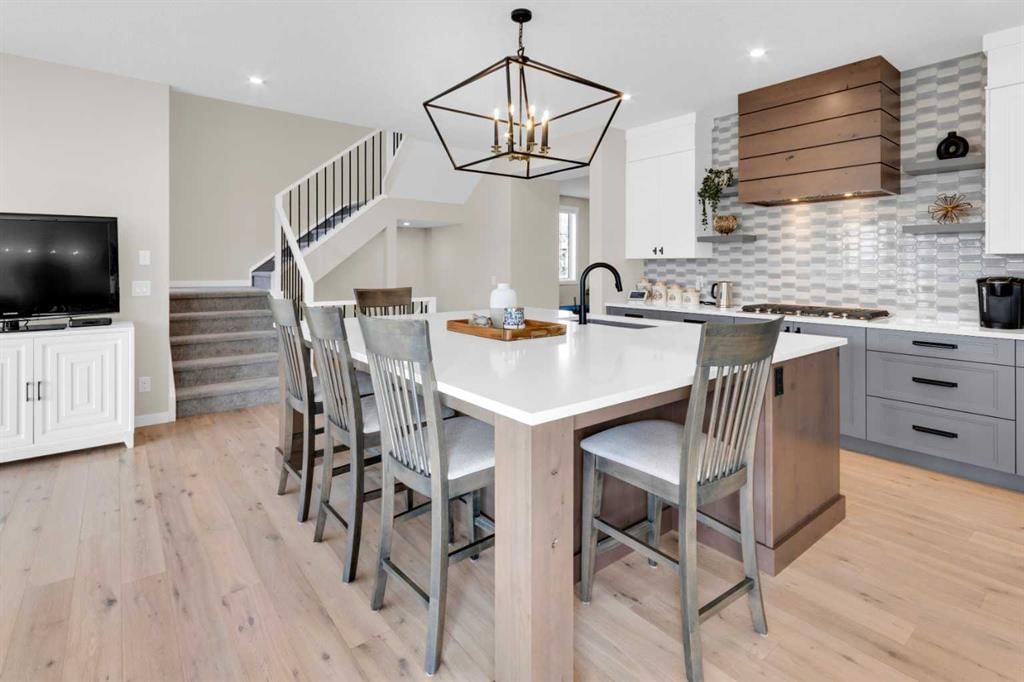 61 Cranbrook Rise SE, Calgary — photo 5 of 50