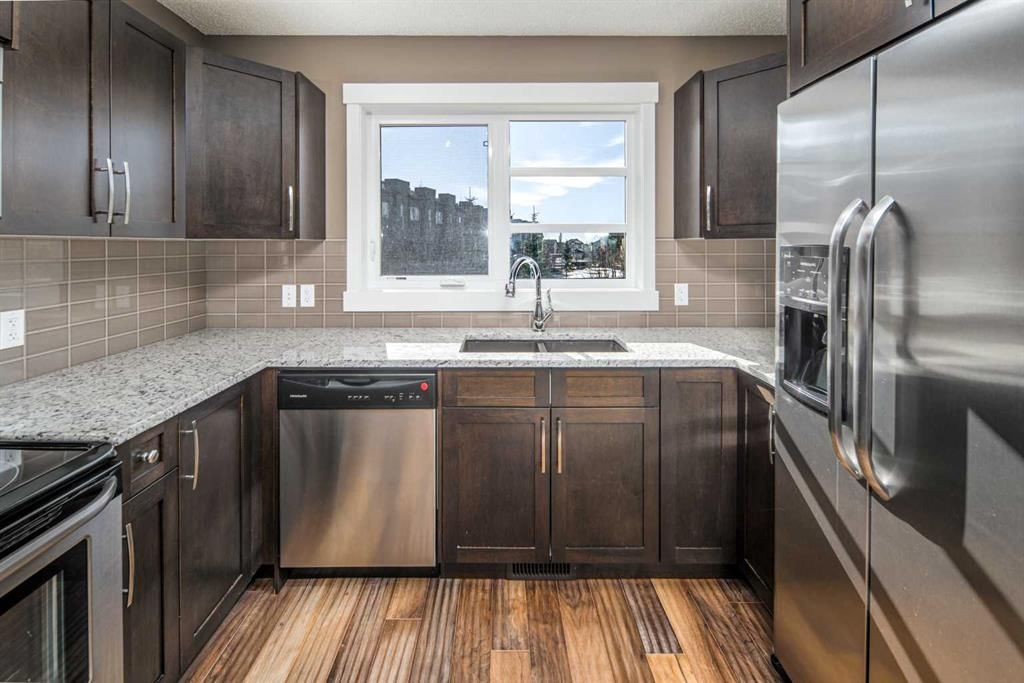331 Covecreek Circle NE, Calgary — photo 5 of 23
