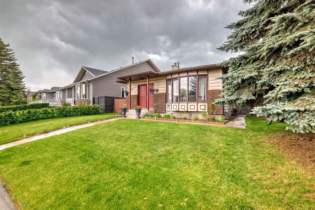 17007 Sunvale Road SE, Calgary — photo 3 of 50