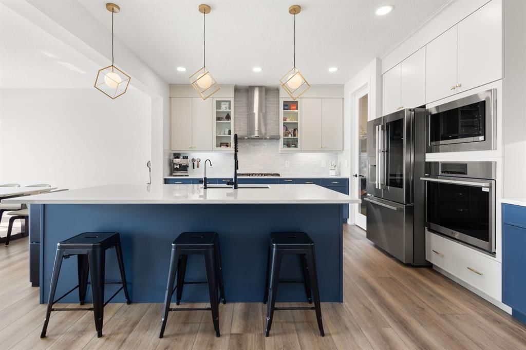 67 Royston Heath NW, Calgary — photo 4 of 43