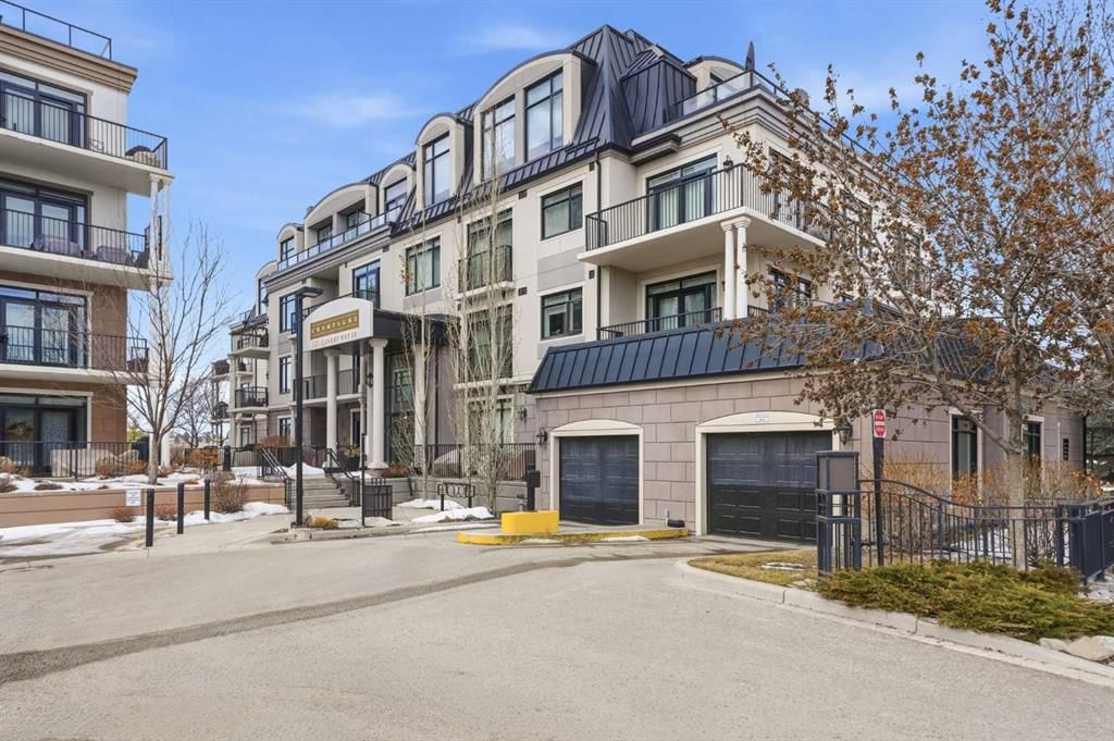101, 121 Quarry Way SE, Calgary — photo 2 of 32