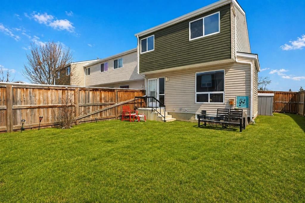 43, 5425 Pensacola Crescent SE, Calgary — photo 2 of 31
