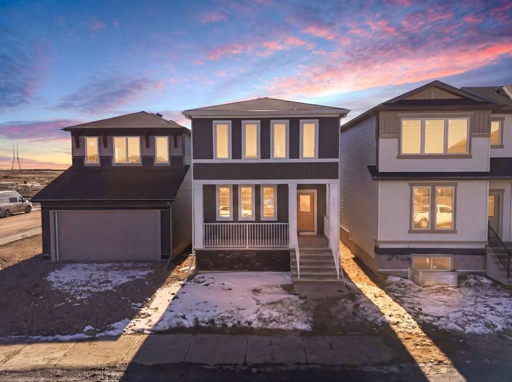 13 Hotchkiss Garden SE, Calgary — main listing photo
