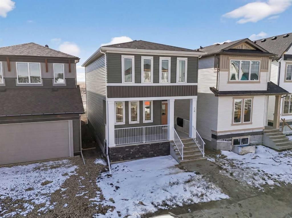 13 Hotchkiss Garden SE, Calgary — photo 2 of 40