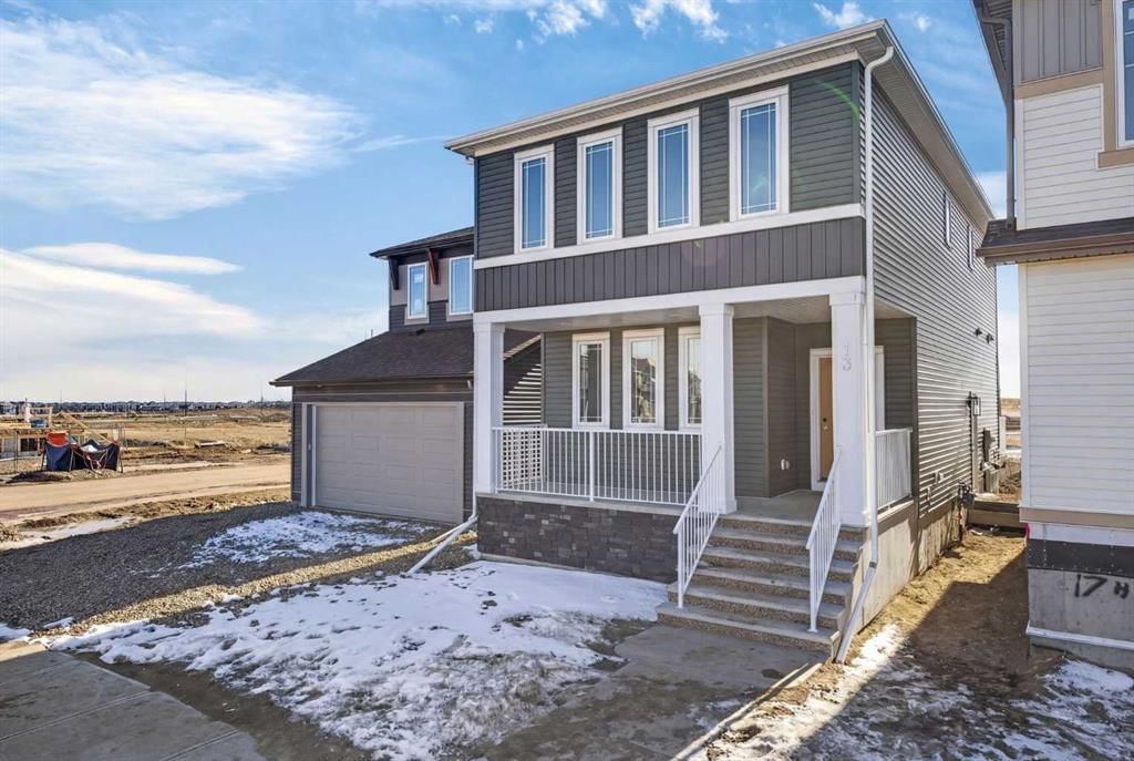 13 Hotchkiss Garden SE, Calgary — photo 3 of 40