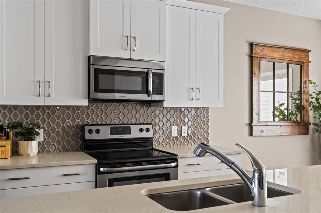730 Walden Drive SE, Calgary — photo 4 of 34