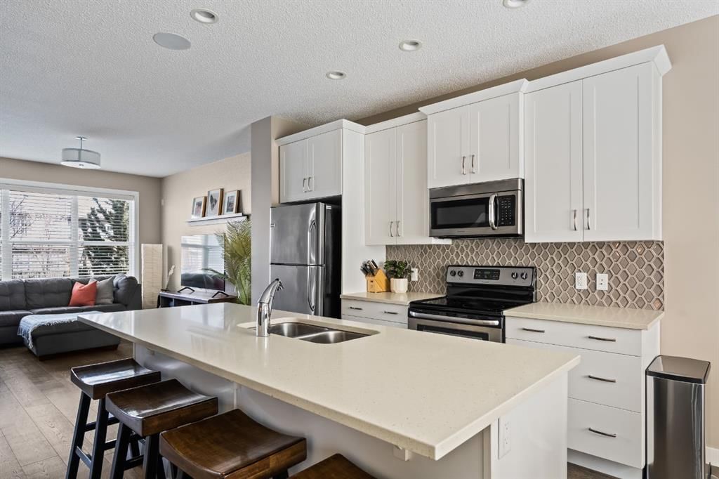 730 Walden Drive SE, Calgary — photo 5 of 34
