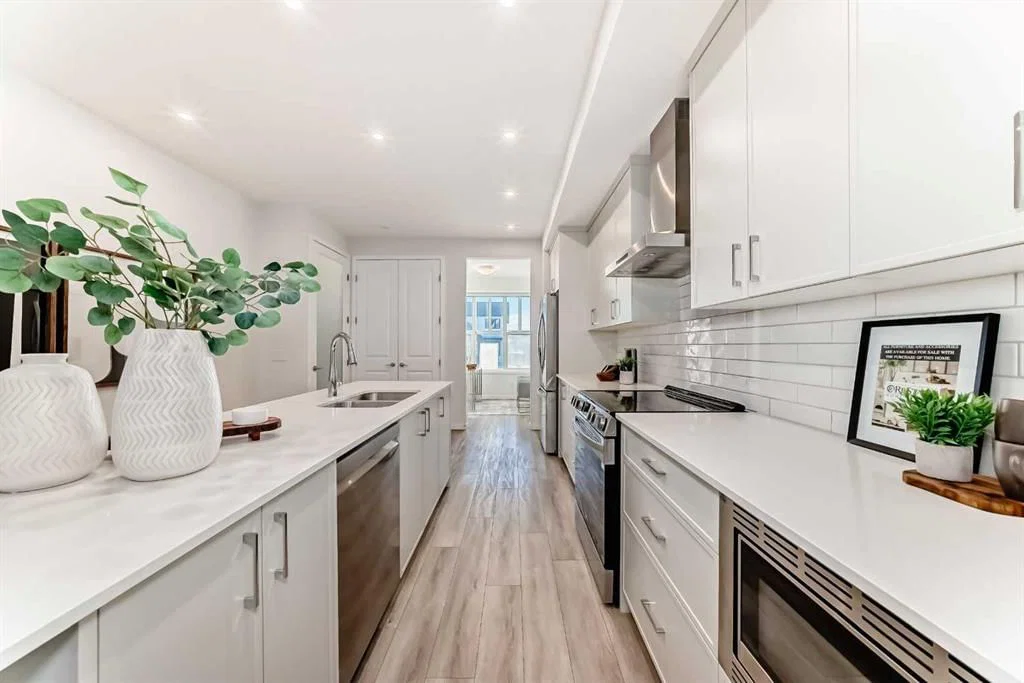 226 Haskayne Drive NW, Calgary — photo 4 of 50