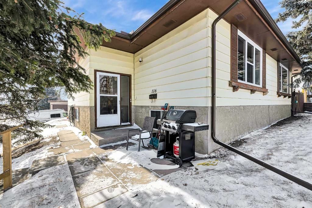 116 Huntwick Way NE, Calgary — photo 2 of 35