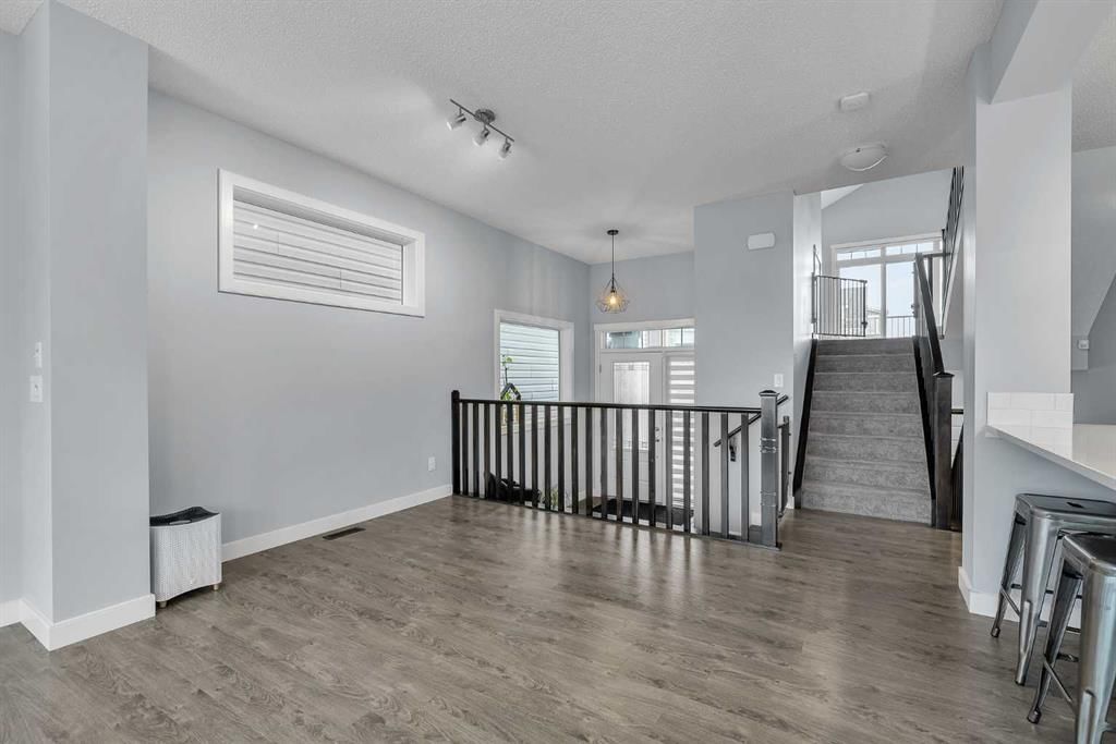 78 Sage Bluff View NW, Calgary — photo 4 of 45