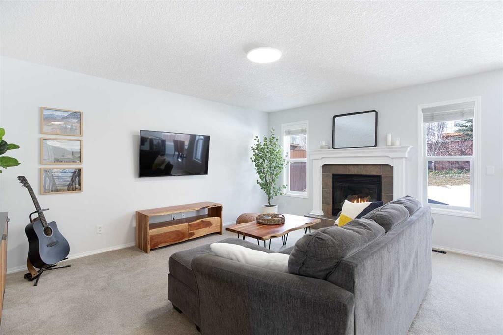 54 Springborough Point SW, Calgary — photo 3 of 44