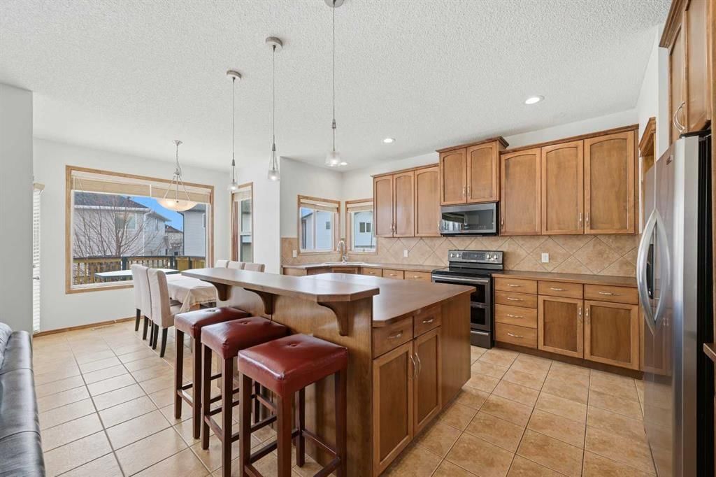 125 Panamount Heath NW, Calgary — photo 5 of 36