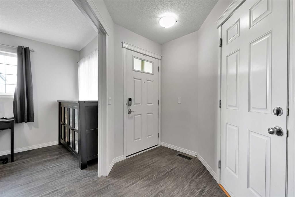 2 Saddleland Way NE, Calgary — photo 2 of 50