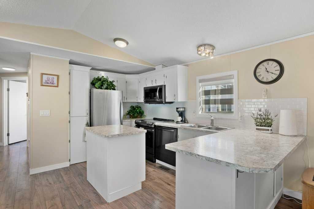 139, 99 Arbour Lake Road NW, Calgary — photo 5 of 31