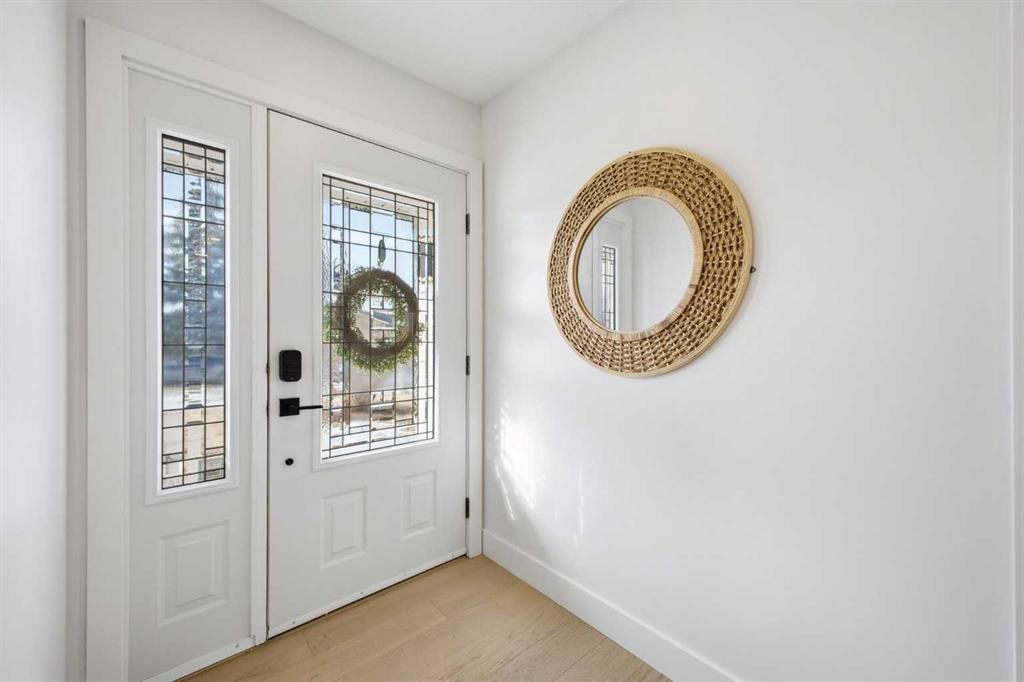 36 Lake Adams Place SE, Calgary — photo 5 of 49