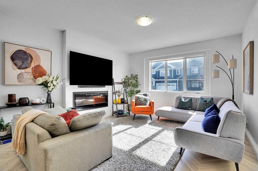 123 Carringham Road NW, Calgary — photo 3 of 50