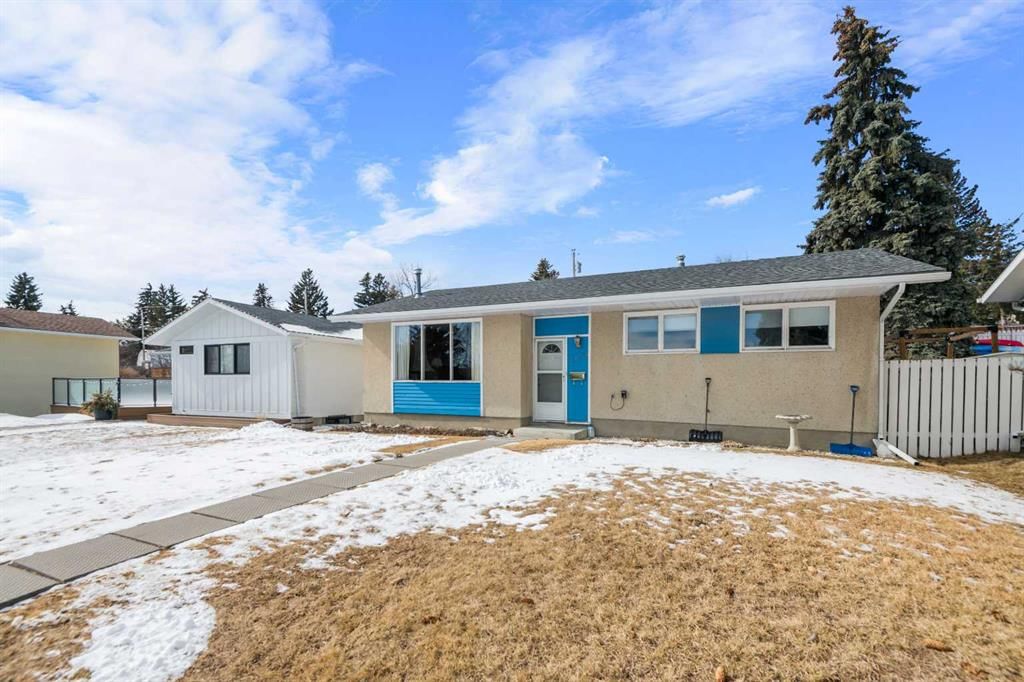 5039 Nemiskam Road NW, Calgary — photo 2 of 42