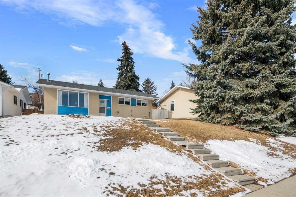 5039 Nemiskam Road NW, Calgary — photo 3 of 42